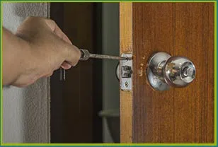 Cincinnati Express Locksmith Cincinnati, OH 513-642-8025 - 3-lock-change-residential